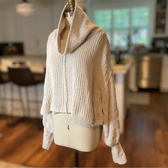Free People Be Yours Pullover Sweater Vanilla Bean Small EUC - Picture 6 of 10